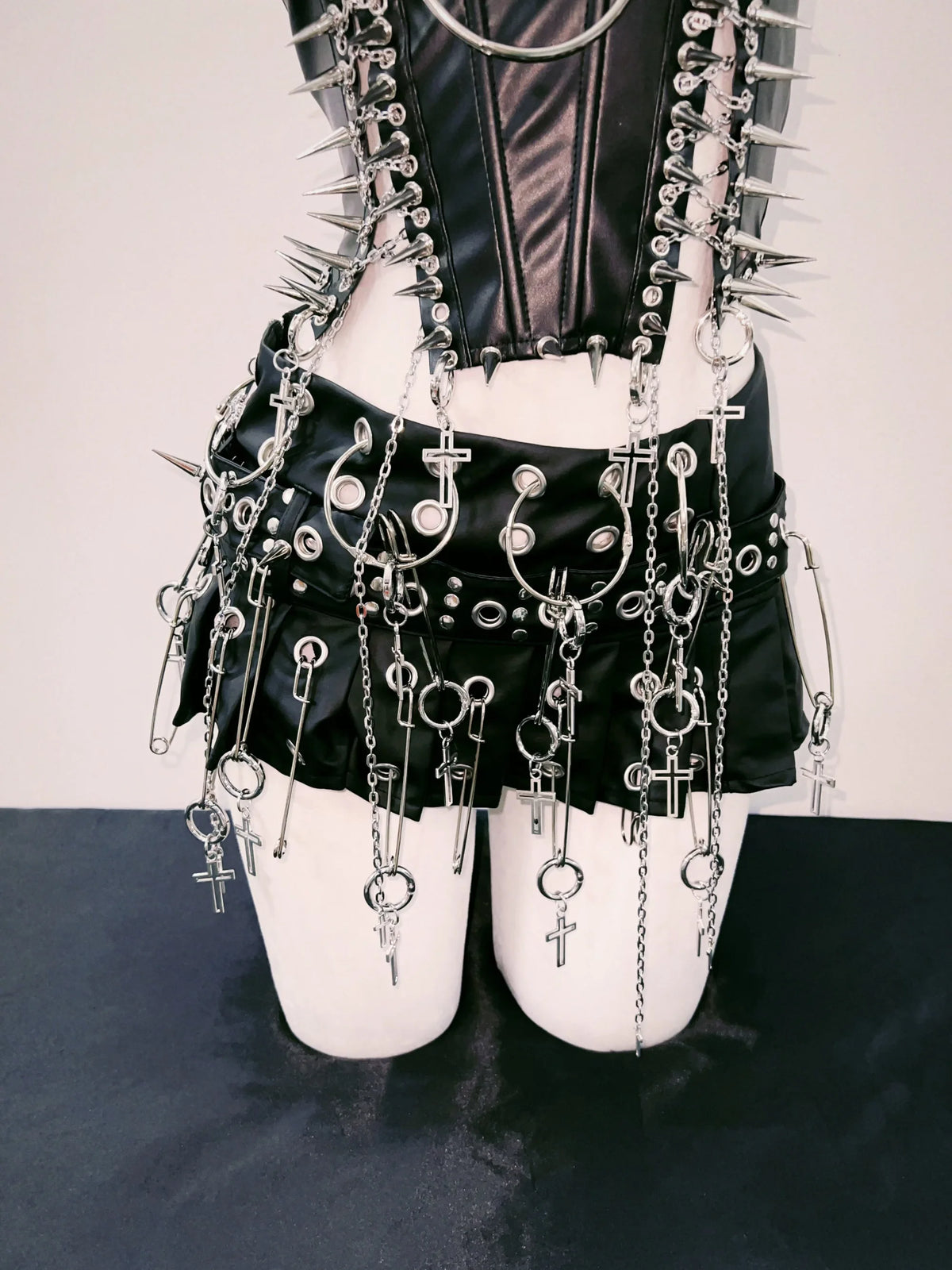 Rivet Nocturne Separates